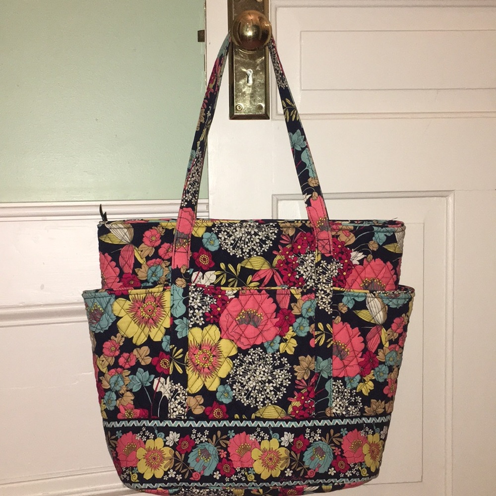 Vera Bradley multi pocket tote